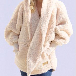 Unworn with Tags Fluffy Frappe Nordic Beach Wrap